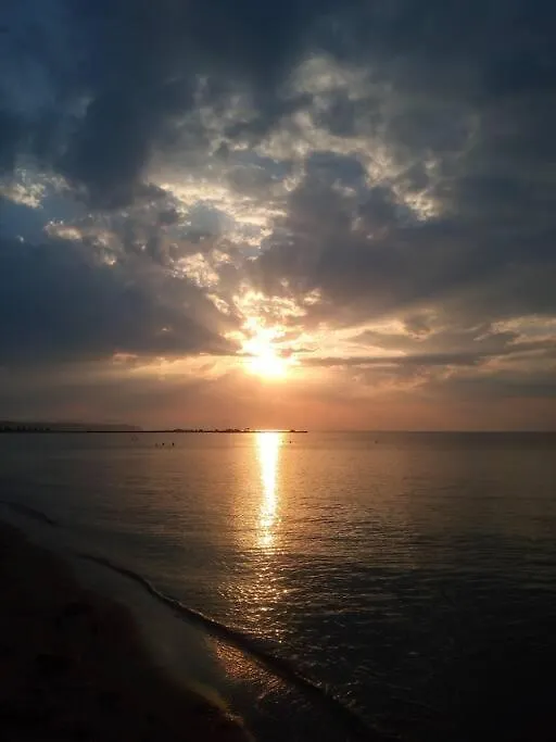 Apartment 211 Νέοι Επιβάτες Ελλάδα